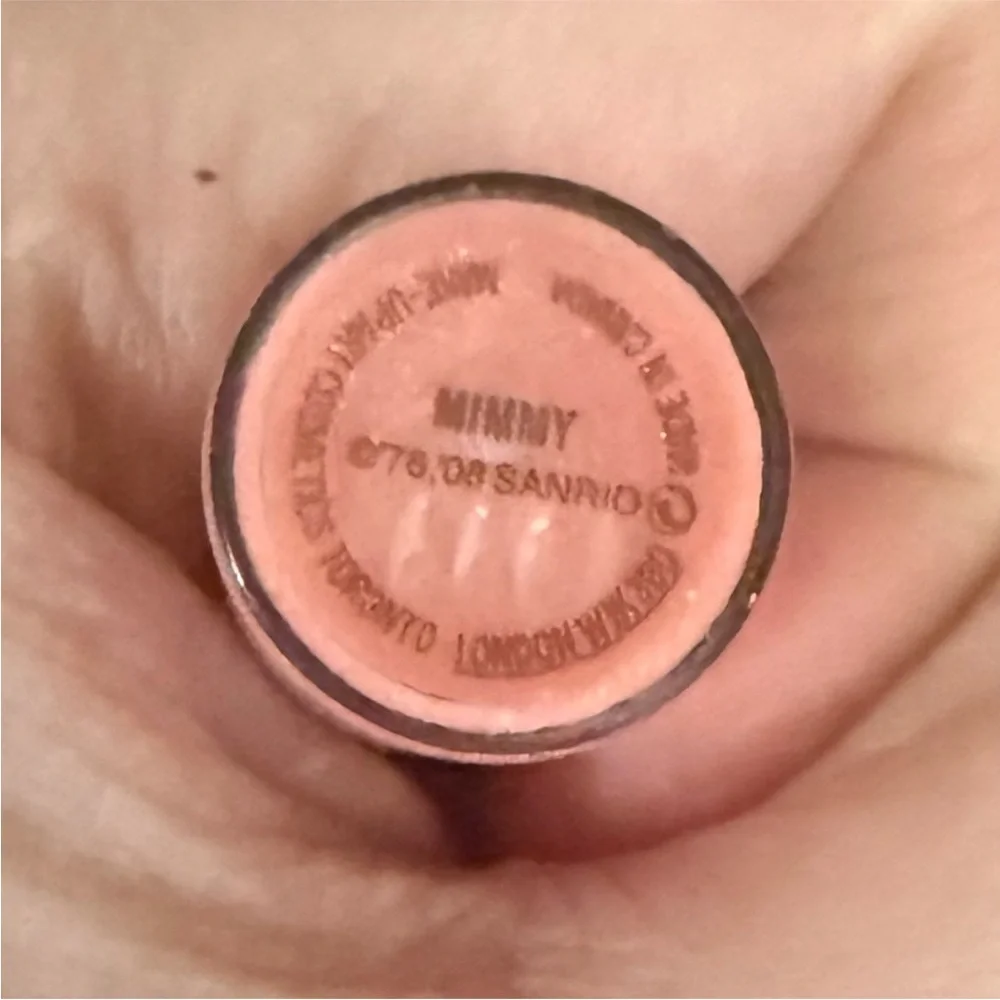 MAC Cosmetics Hello Kitty Lipgloss Color Mimmy